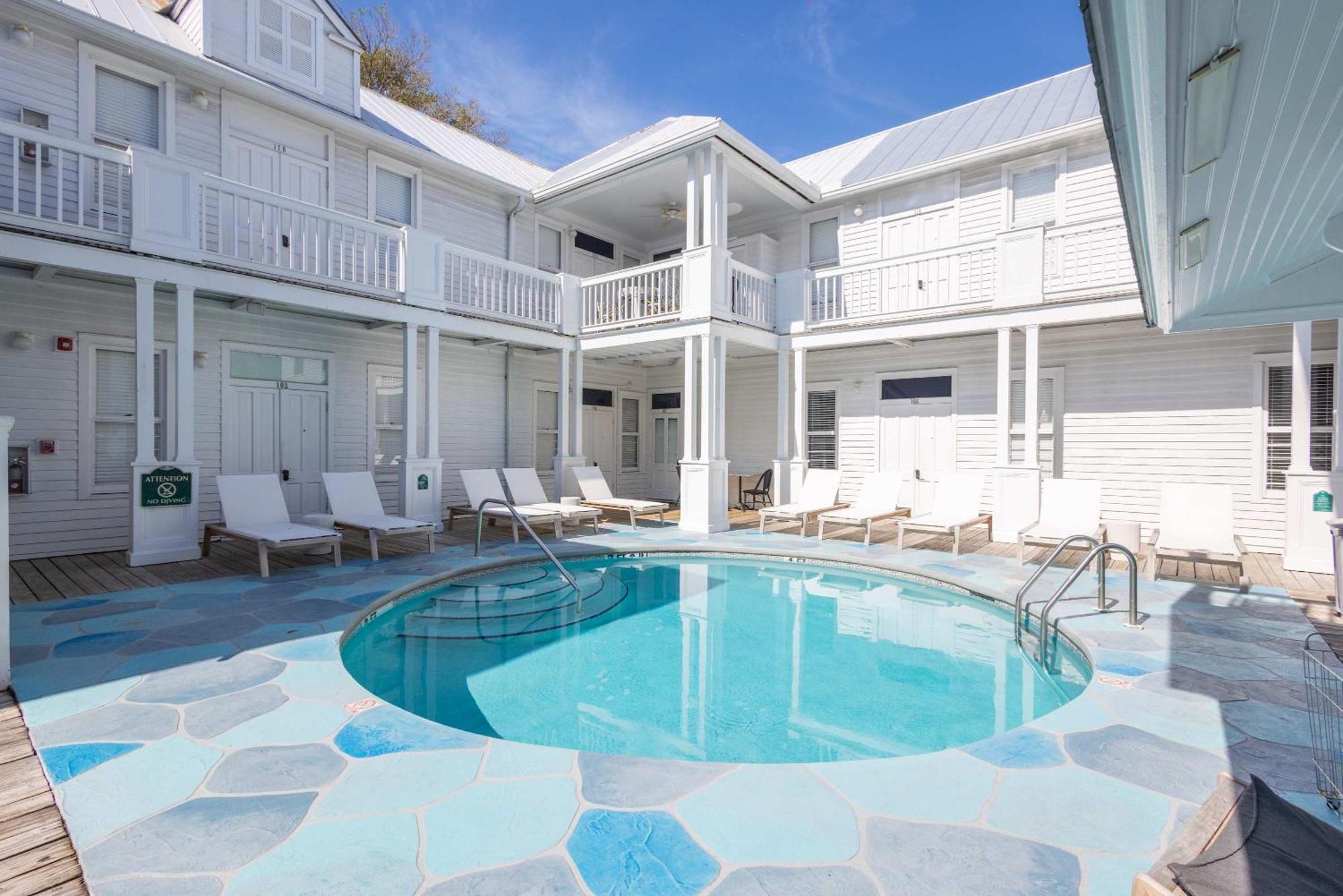 Deluxe King With Balcony - At James House With Parking! Key West Eksteriør bilde